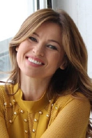 Yuliya Mayarchuk photo