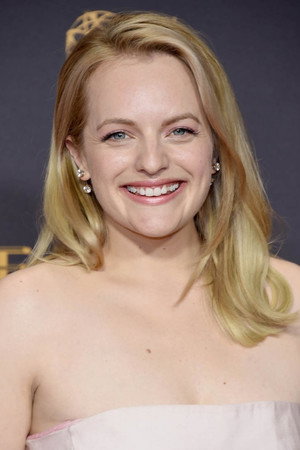 Elisabeth Moss photo