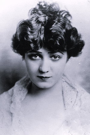 Photo of Edna Mayo from the Latest Netflix gallery