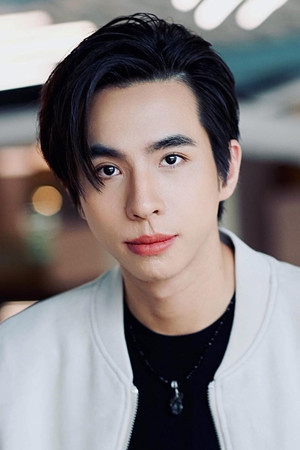 Chindanai Dechawaleekul photo