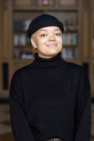 Photo of Sophia Holt from the Latest Netflix gallery