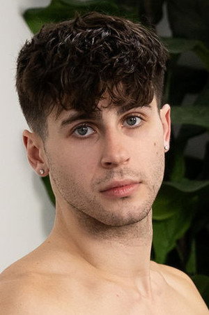 Photo of Michael Vente from the Latest Netflix gallery