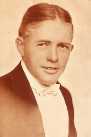 Photo of Buck Connors from the Latest Netflix gallery
