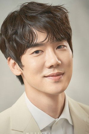 Yoo Yeon-seok photo