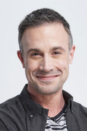 Freddie Prinze Jr. photo