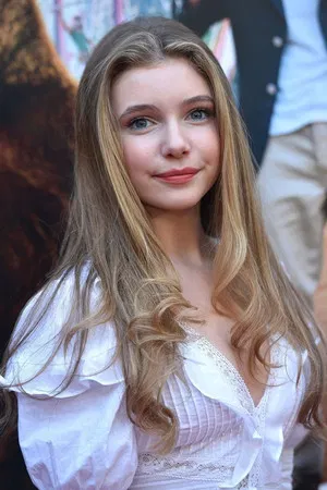 Eleanor Worthington-Cox photo