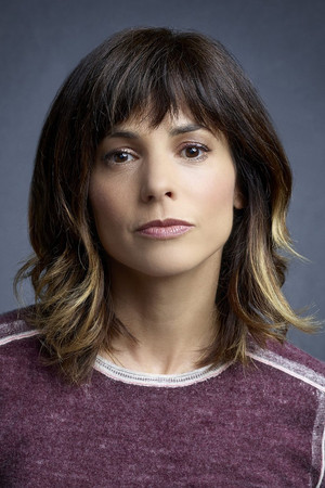 Stephanie Szostak photo