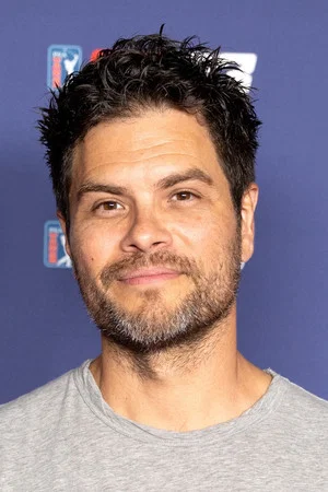 Photo of Erik Valdez from the Latest Netflix gallery