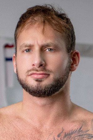 Photo of Parker Savage from the Latest Netflix gallery