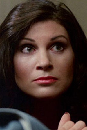 Photo of Lesllie Bovee from the Latest Netflix gallery