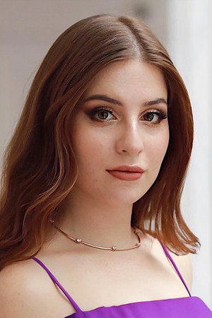 Photo of Zeynep Özkaya from the Latest Netflix gallery