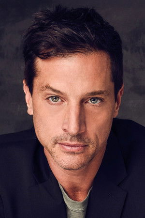 Simon Rex photo