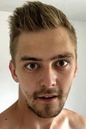 Photo of Daniel Gortaz from the Latest Netflix gallery