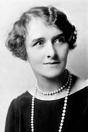 Photo of Elisabeth Risdon from the Latest Netflix gallery