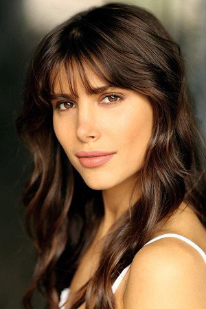 Photo of Phoebe Torrance from the Latest Netflix gallery