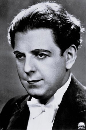 Photo of Walter Janssen from the Latest Netflix gallery