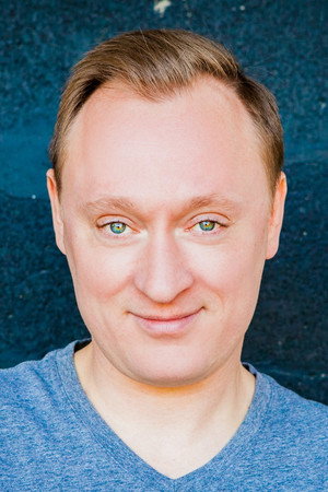Photo of Kevin Dennis from the Latest Netflix gallery