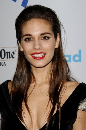 Caitlin Stasey photo