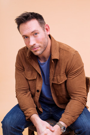 Photo of Luke Sholl from the Latest Netflix gallery