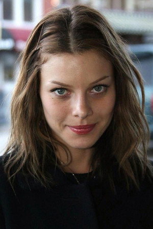 Lauren German photo