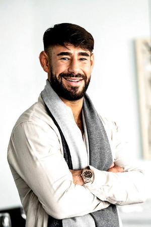 Photo of Ali Sivandi from the Latest Netflix gallery