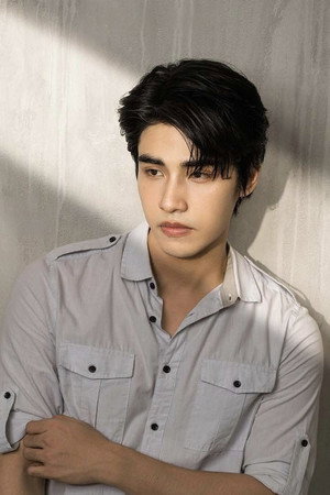 Phuripan Sapsangsawat photo