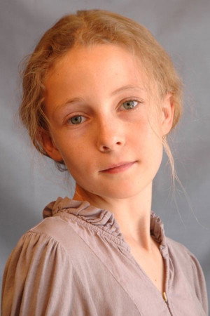 Photo of Mia Stallard from the Latest Netflix gallery