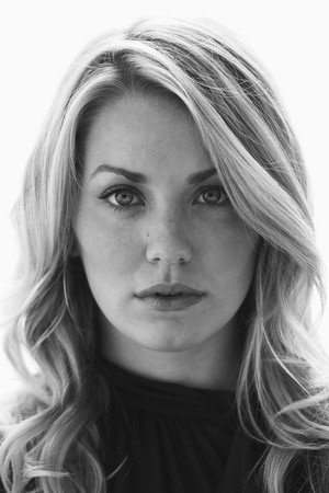Photo of Sara Lindsey from the Latest Netflix gallery