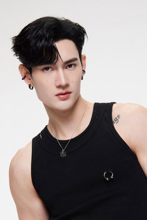 Naret Promphaopun photo