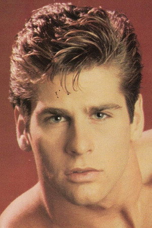 Photo of Ryan Idol from the Latest Netflix gallery