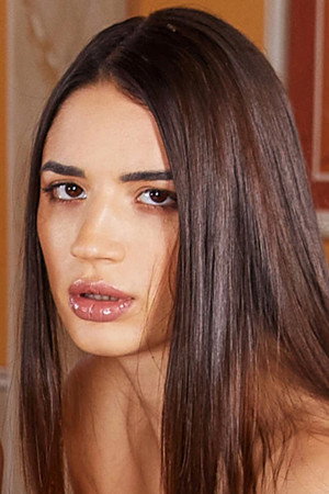 Candie Luciani photo