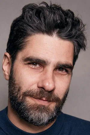 Photo of Gustavo Pizzi from the Latest Netflix gallery