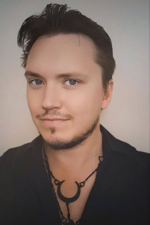 Photo of Jonathan Sand from the Latest Netflix gallery