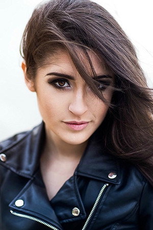 Photo of Kaitlyn Boyé from the Latest Netflix gallery