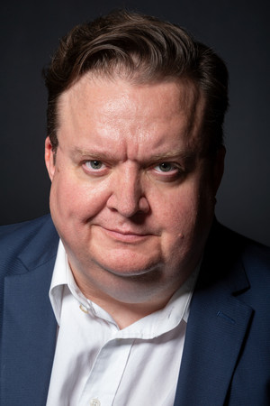 Photo of John Gholson from the Latest Netflix gallery