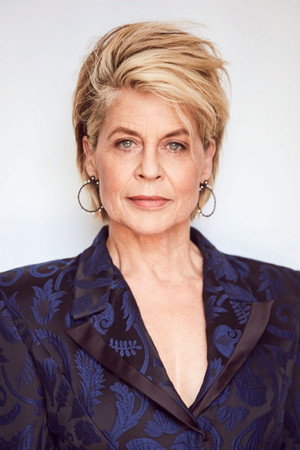 Linda Hamilton photo