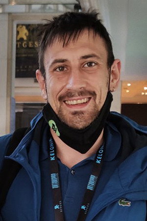 Photo of Fernando Carasa from the Latest Netflix gallery