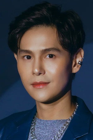 Phromphiriya Thongputtaruk photo