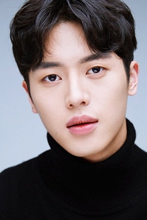 Photo of Lee Joo-ahn from the Latest Netflix gallery