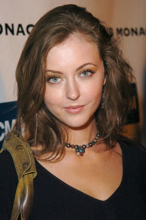 Katharine Isabelle photo