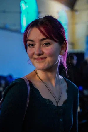 Photo of Abigail Berry from the Latest Netflix gallery