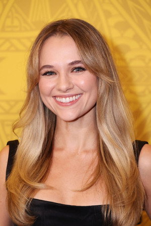 Madison Iseman photo