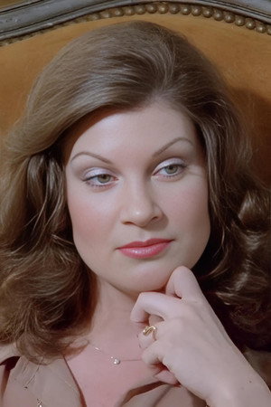 Photo of Lesllie Bovee from the Latest Netflix gallery