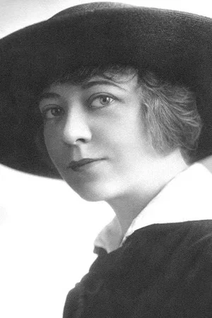 Photo of Maude Fulton from the Latest Netflix gallery