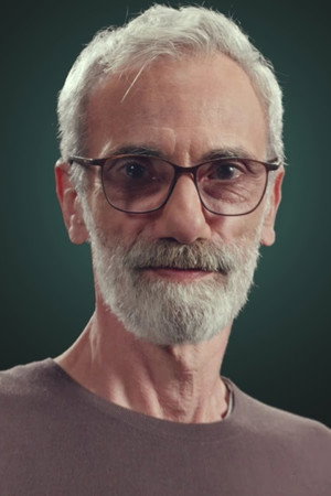 Photo of Roberto Mallet from the Latest Netflix gallery
