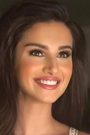 Photo of Tara Sutaria from the Latest Netflix gallery