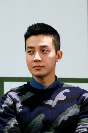 Photo of Heo Kyung-hwan from the Latest Netflix gallery