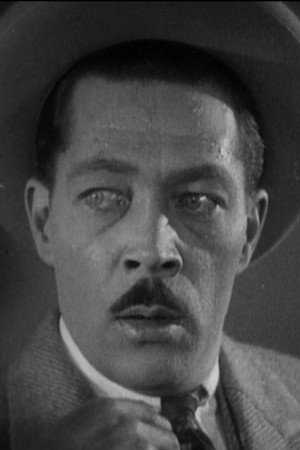 Photo of Eddie Boland from the Latest Netflix gallery