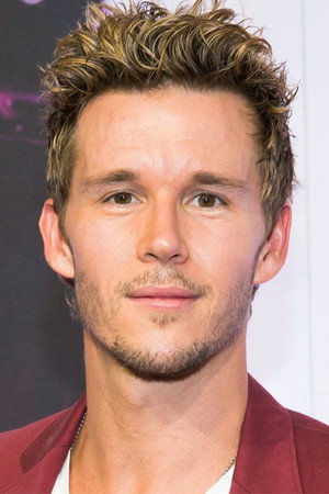 Ryan Kwanten photo