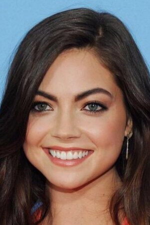 Caitlin Carver photo